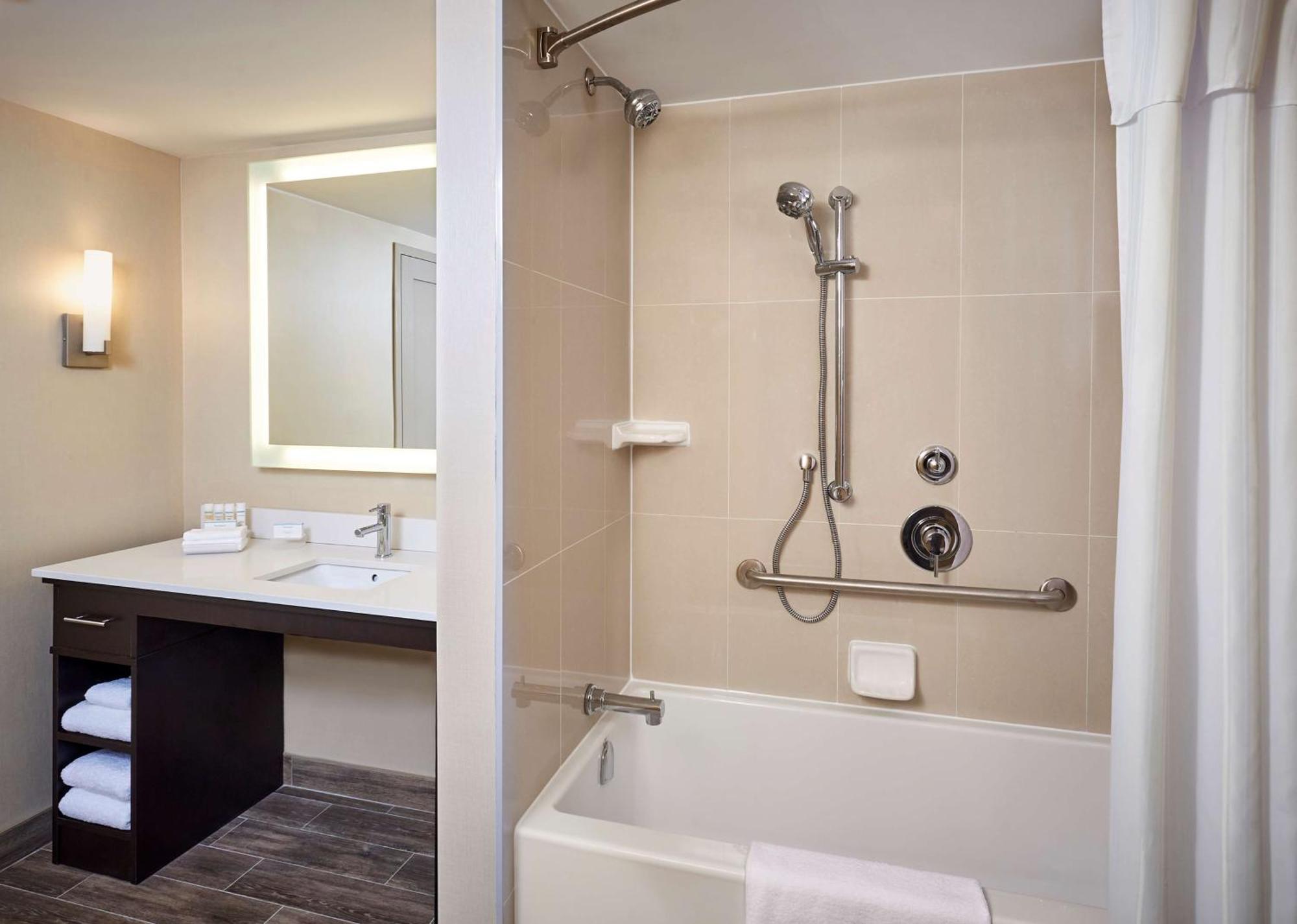 Homewood Suites By Hilton North Bay Exteriér fotografie